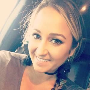 Meet your Posher, Kelly